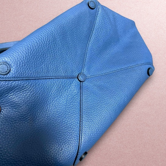 Prada Vitello Daino Leather Shopper Tote - Picture 4 of 8